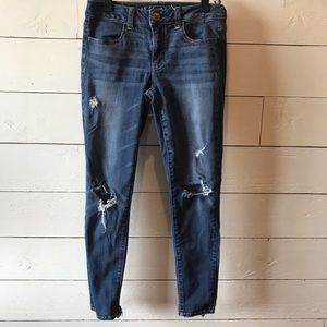 AEO Super Super Stretch raw hem Distressed Jeans